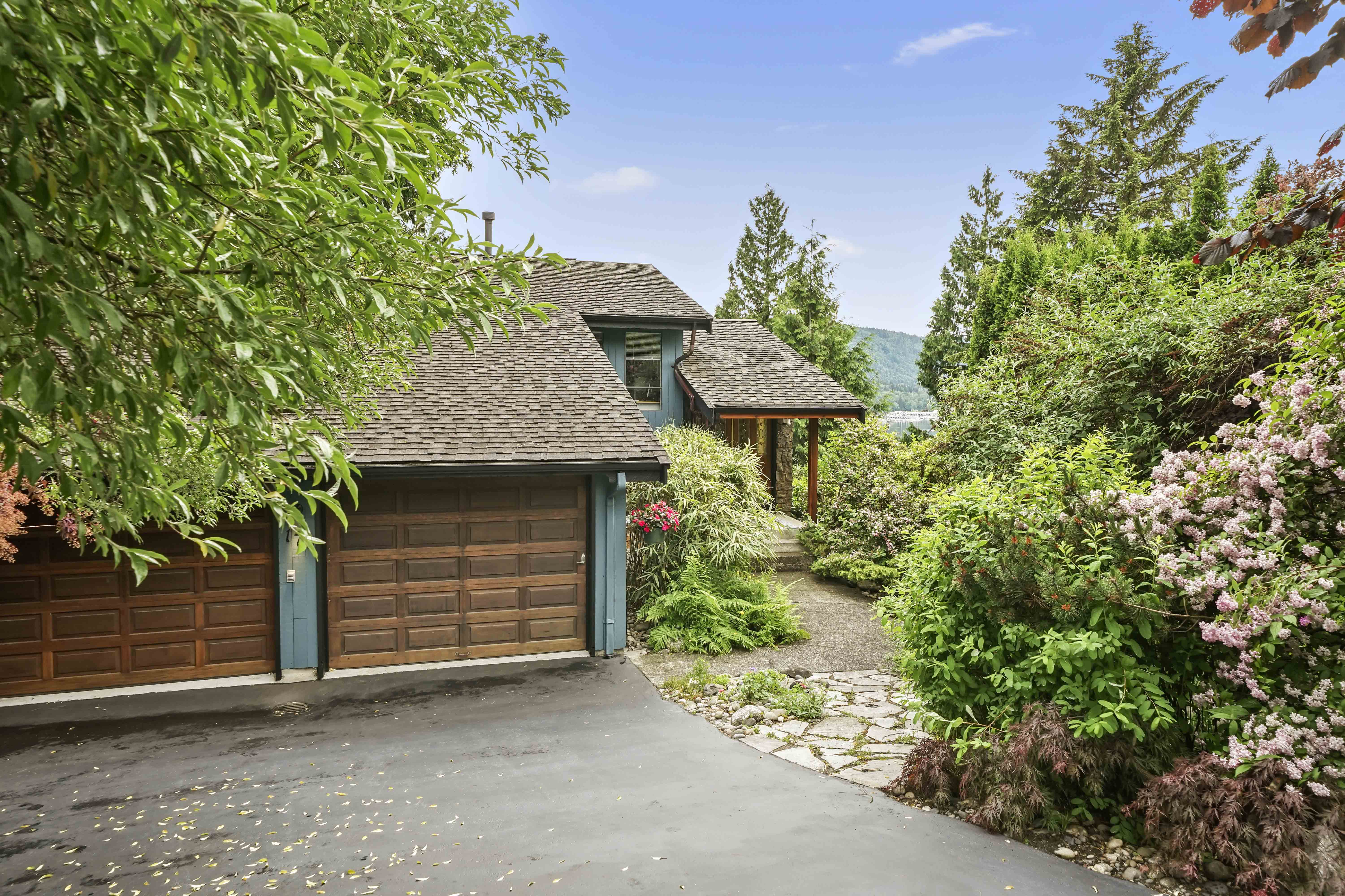 Port Moody Home For Sale